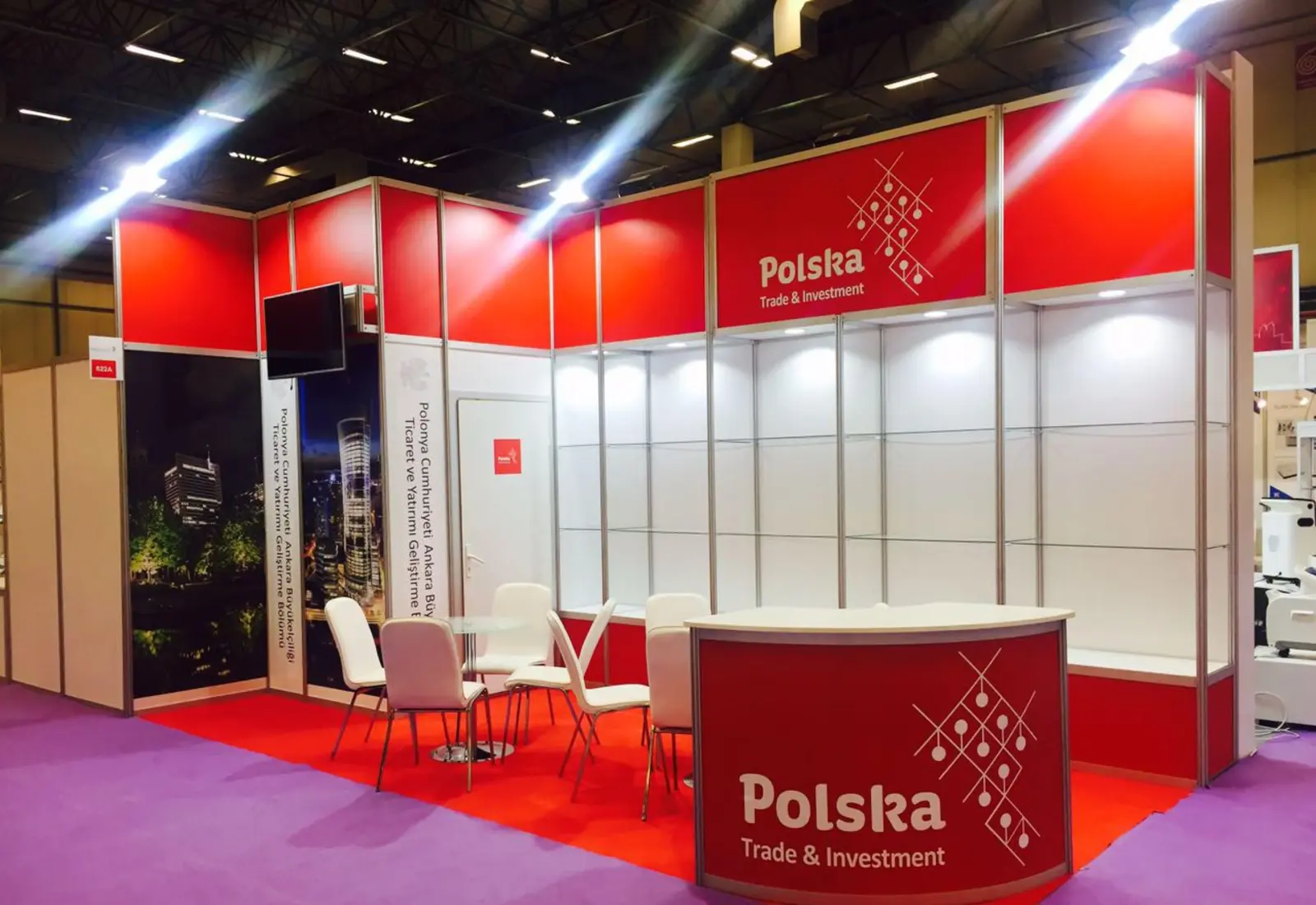 Realisierter Systemstand mit Branding